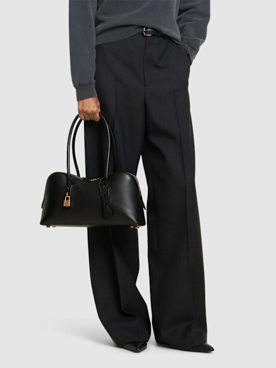 Stella McCartney: Geprägte, körnige Schultertasche „Mat“ - women_1 | Luisa Via Roma