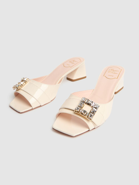 Roger Vivier: 45mm Bikviv patent leather mules - Off White - women_2 | Luisa Via Roma