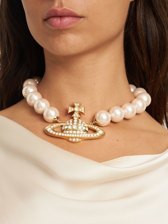 Vivienne Westwood: Neysa imitation pearl collar necklace - women_1 | Luisa Via Roma
