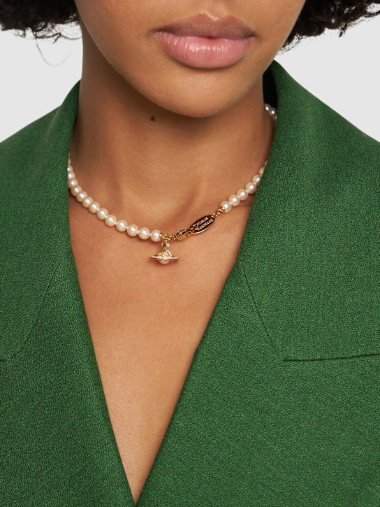 Vivienne Westwood: Simonetta faux pearl necklace - women_1 | Luisa Via Roma