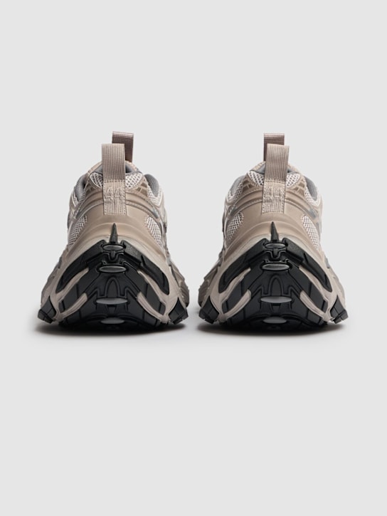 Balenciaga: 6XL运动鞋 - 灰褐色/灰色 - men_5 | Luisa Via Roma