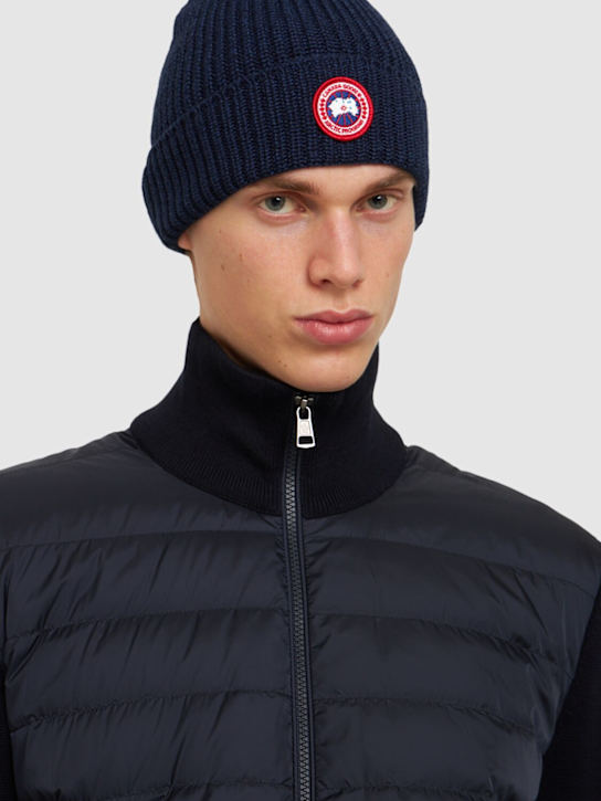 Canada Goose: Arctic Disc Rib Toque wool hat - men_1 | Luisa Via Roma