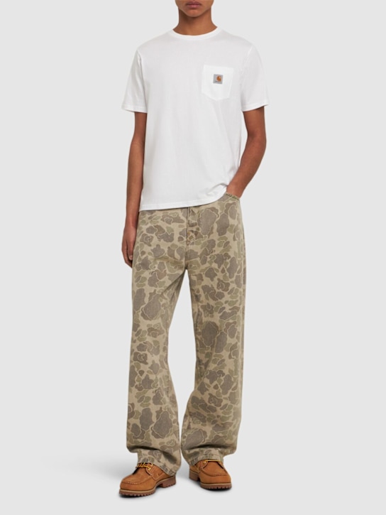 Carhartt WIP: T-shirt con tasca - men_1 | Luisa Via Roma