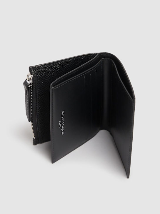 Maison Margiela: Grained leather billfold wallet - men_1 | Luisa Via Roma