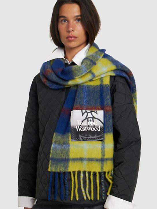 Vivienne Westwood: Chunky alpaca scarf - women_1 | Luisa Via Roma