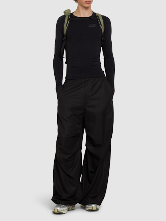 MM6 Maison Margiela: MM6 X Salomon long sleeve top - men_1 | Luisa Via Roma