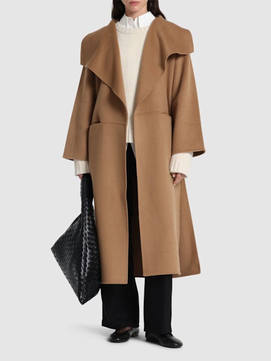Toteme: Signature wool & cashmere long coat - women_1 | Luisa Via Roma