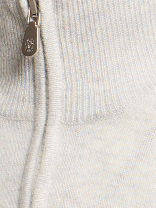 Brunello Cucinelli: Lupetto cashmere knit sweater - Nebbia - men_4 | Luisa Via Roma