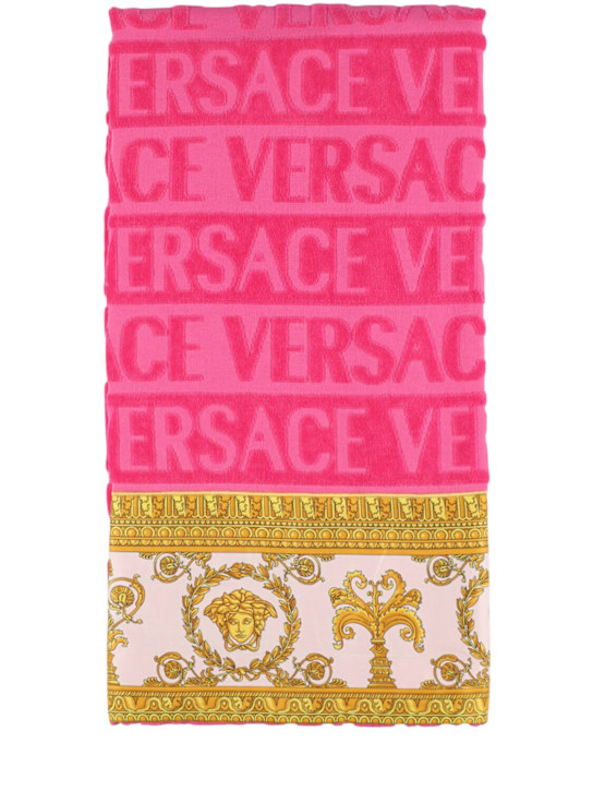 Versace: I Heart Baroque bath towel - Fuchsia - ecraft_0 | Luisa Via Roma