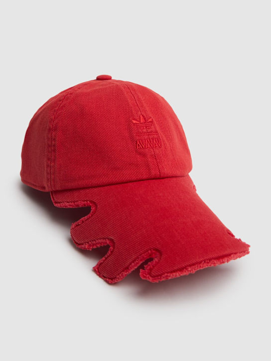 adidas Originals: AVAVAV Fingers キャップ - women_1 | Luisa Via Roma