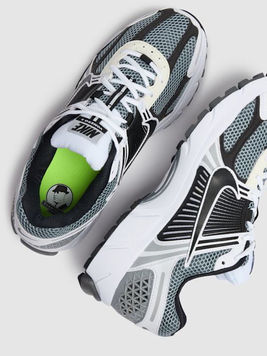 Nike: Sneakers Zoom Vomero 5 - Grigio/Nero - men_2 | Luisa Via Roma