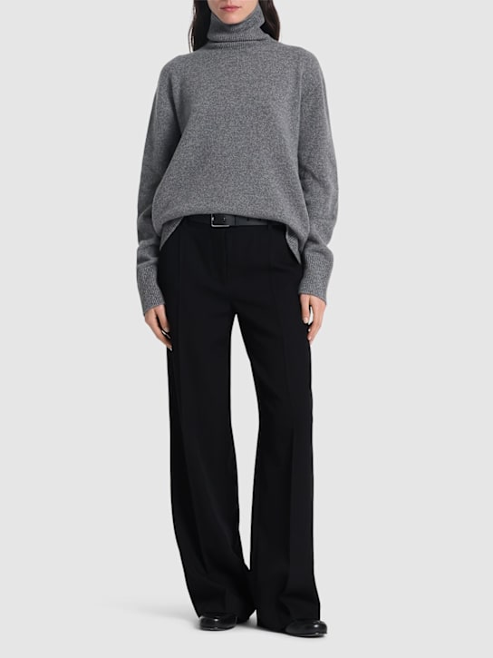 The Row: Pull-over en maille de cachemire et laine Stepny - Gris - women_1 | Luisa Via Roma