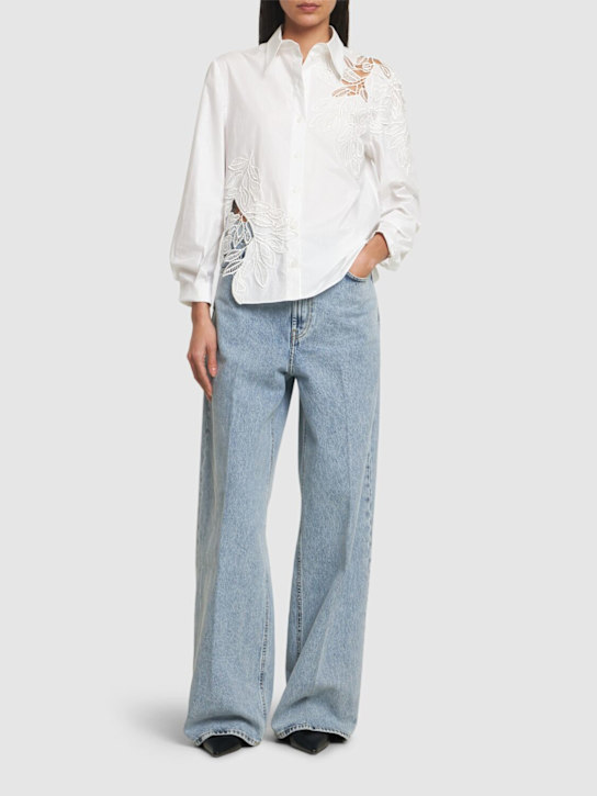 Flower embroidered stretch cotton shirt - Thumbnail 2