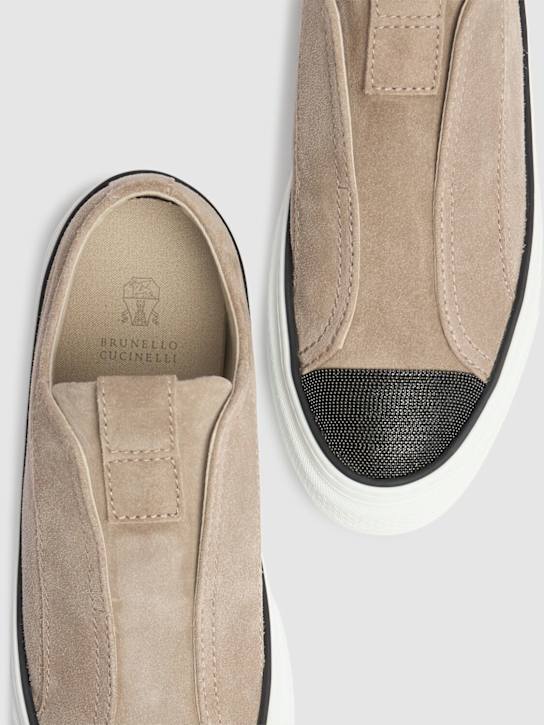 Brunello Cucinelli: 20mm Suede low top sneakers - Taupe - women_3 | Luisa Via Roma