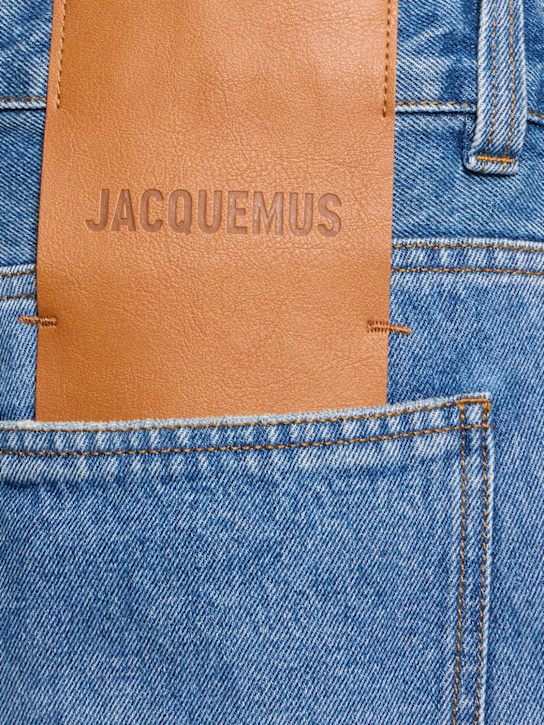 Jacquemus: Le de nîmes large denim jeans - Blue/Tabac - men_4 | Luisa Via Roma