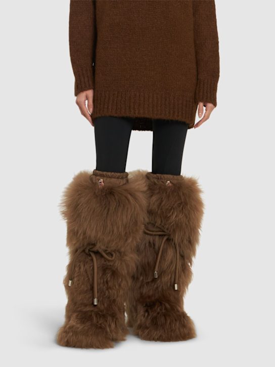 Moncler Grenoble: Gaia high shearling snow boots - women_1 | Luisa Via Roma