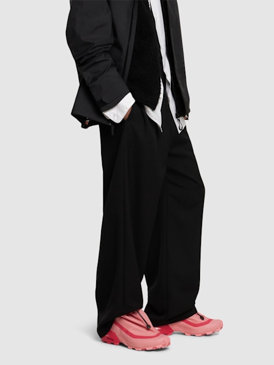 MM6 Maison Margiela: MM6 x Salomon Cross Low sneakers - men_1 | Luisa Via Roma