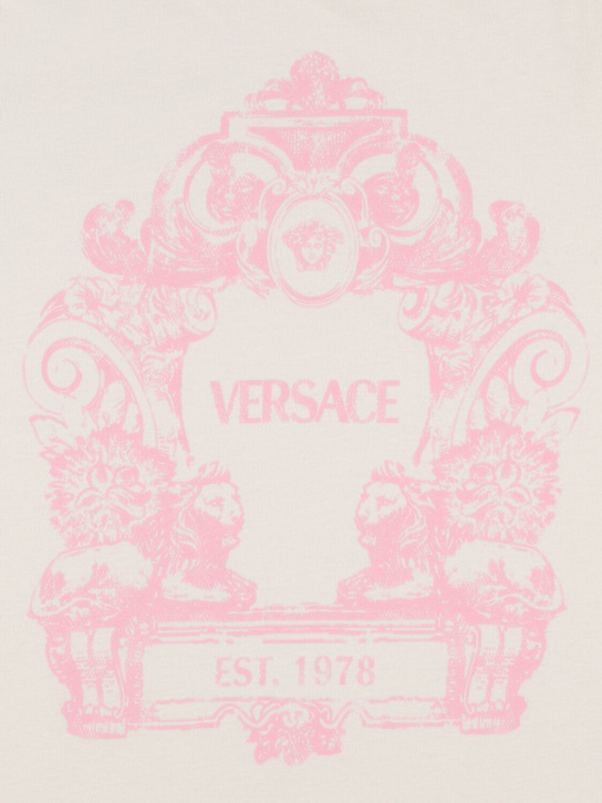 Versace: T-shirt in jersey di cotone stampato - kids-girls_1 | Luisa Via Roma