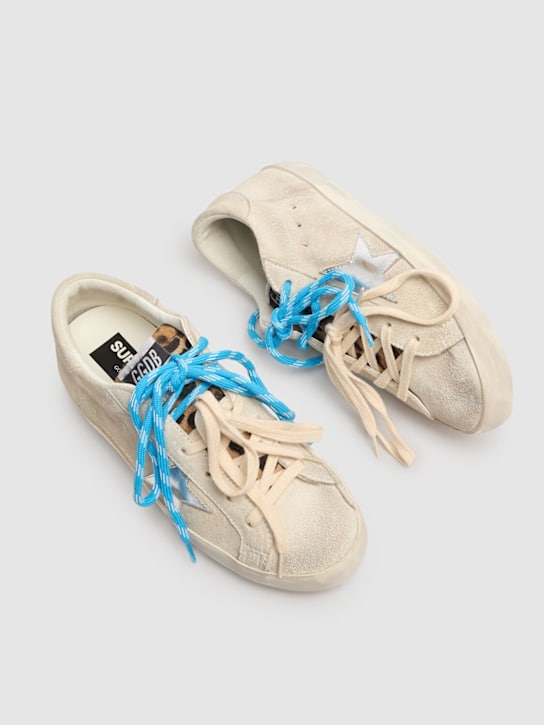 Golden Goose: LVR独家Super-Star麂皮运动鞋 - 米黄色/银色 - women_2 | Luisa Via Roma
