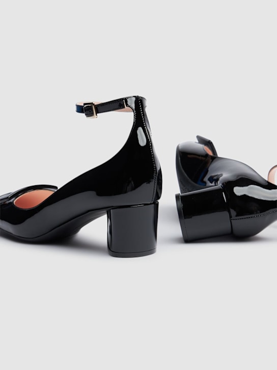 Roger Vivier: 45mm U Look patent leather pumps - Black - women_3 | Luisa Via Roma