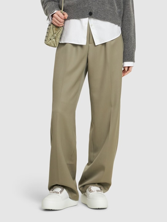 Roger Vivier: Puffy Choc leather sneakers - White - women_1 | Luisa Via Roma