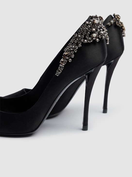 Roger Vivier: 100mm Flowers satin pumps - Black - women_4 | Luisa Via Roma