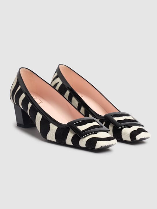 Roger Vivier: 45mm Belle Vivier pony skin pumps - Black/White - women_2 | Luisa Via Roma