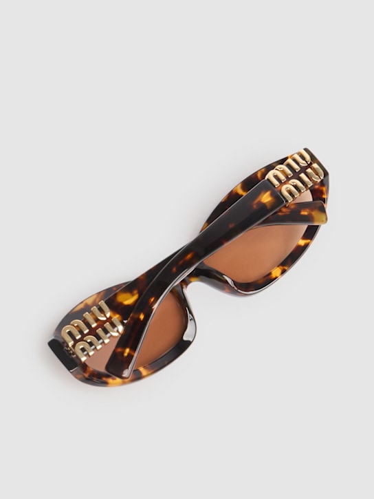 Miu Miu: Occhiali da sole in acetato - Marrone - women_2 | Luisa Via Roma