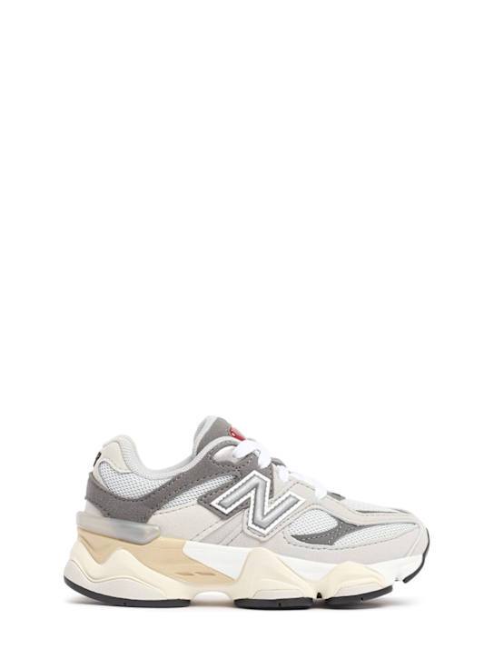 New Balance: 9060 スニーカー - kids-boys_0 | Luisa Via Roma