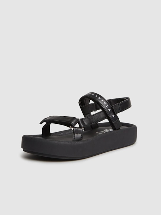 MM6 Maison Margiela: 人工レザーサンダル - ブラック - kids-girls_1 | Luisa Via Roma