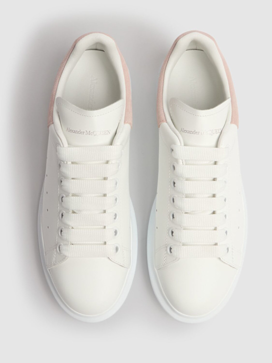 McQueen: Sneakers in pelle 45mm - Bianco/Rosa Chiaro - women_3 | Luisa Via Roma