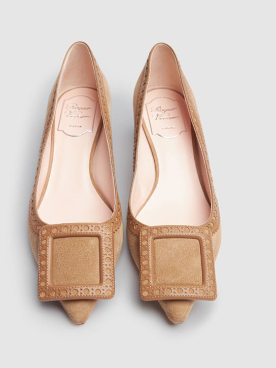 Roger Vivier: 45mm Viv In The City suede pumps - Tan - women_3 | Luisa Via Roma
