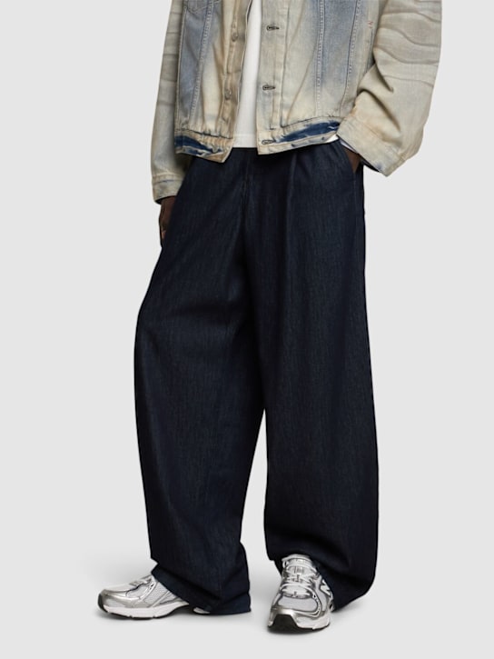 New Balance: 740 Sneakers - men_1 | Luisa Via Roma