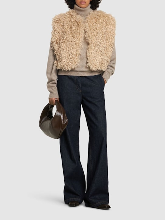 Isabel Marant: Florana shaggy plush crop vest - women_1 | Luisa Via Roma