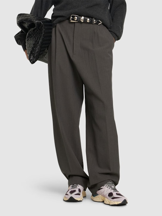 New Balance: 9060 Sneakers - women_1 | Luisa Via Roma