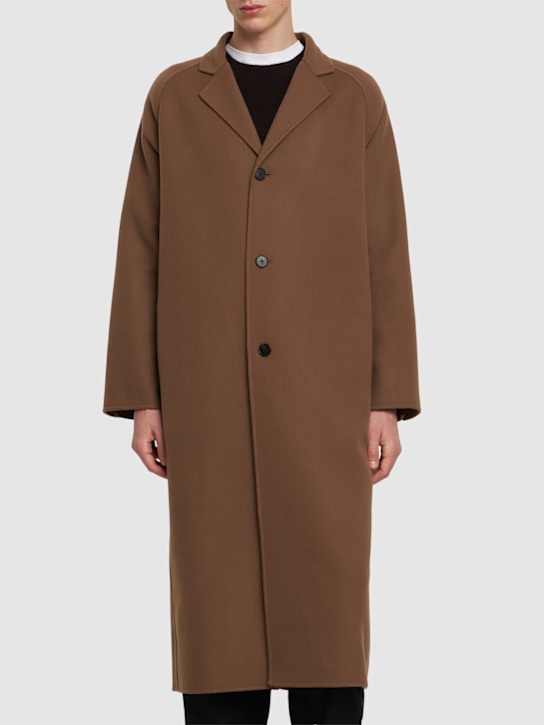 The Row: Moliere wool coat - Oak - men_3 | Luisa Via Roma