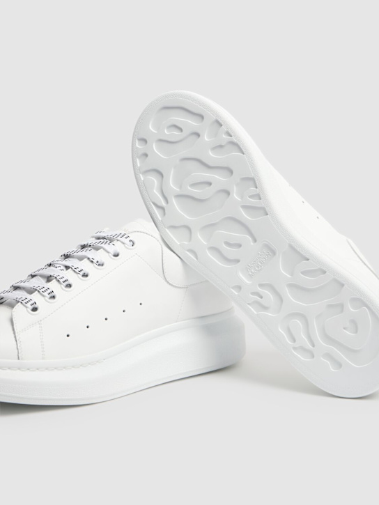 McQueen: 45mm Oversized leather sneakers - White - men_4 | Luisa Via Roma