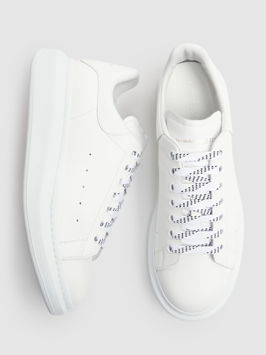 McQueen: 45mm Oversized leather sneakers - White - men_2 | Luisa Via Roma