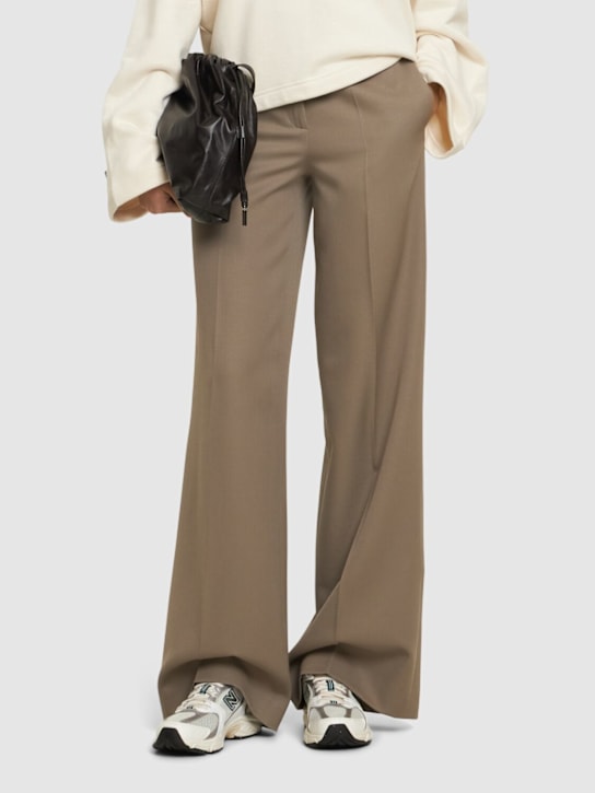 New Balance: 530 sneakers - women_1 | Luisa Via Roma