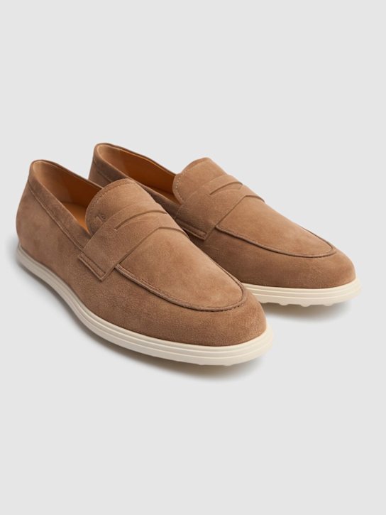 Tod's: 10mm Suede loafers - Cappuccino - women_2 | Luisa Via Roma
