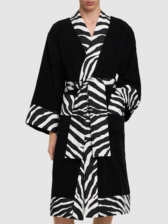 Dolce&Gabbana: Zebra bathrobe - Zebra - men_2 | Luisa Via Roma