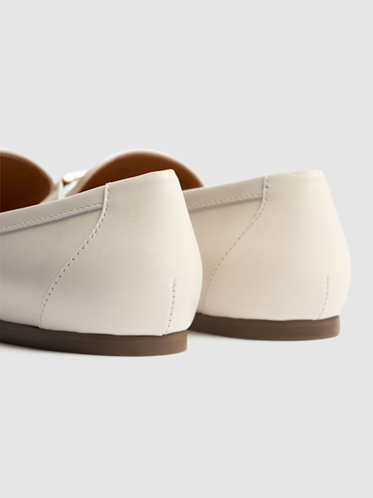 Tod's: 10mm Leather loafers - White - women_4 | Luisa Via Roma