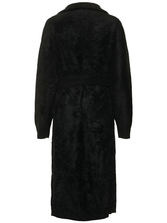 Guest In Residence: Grizzly wash cashmere coat - Black - women_4 | Luisa Via Roma