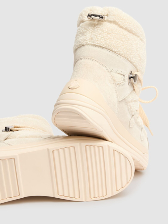 Moncler: Teddy capsule Insolux suede snow boots - Silk White - women_3 | Luisa Via Roma