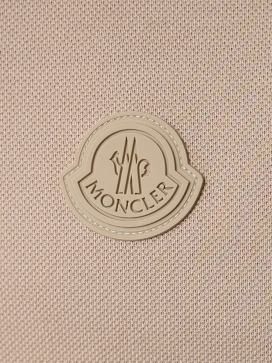 Moncler: Logo patch cotton polo shirt - Sand Beige - men_4 | Luisa Via Roma