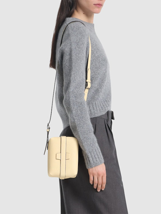 Valextra: New Tric Trac grained leather bag - Crema - women_1 | Luisa Via Roma