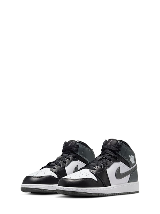 Jordan: Air Jordan 1 Mid sneakers - Black/Iron Grey - kids-boys_1 | Luisa Via Roma