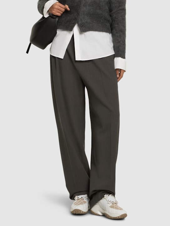 Roger Vivier: 45mm Viv Run strass technical sneakers - women_1 | Luisa Via Roma