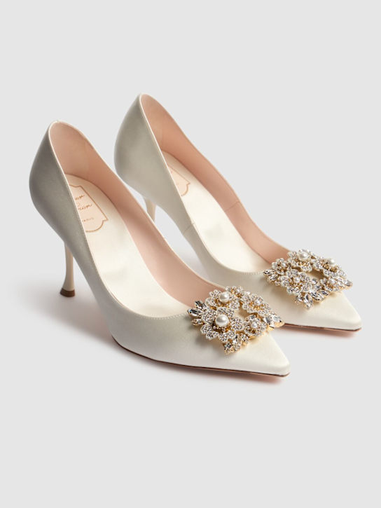 Roger Vivier: 85mm Bouquet embellished satin pumps - Panna - women_2 | Luisa Via Roma