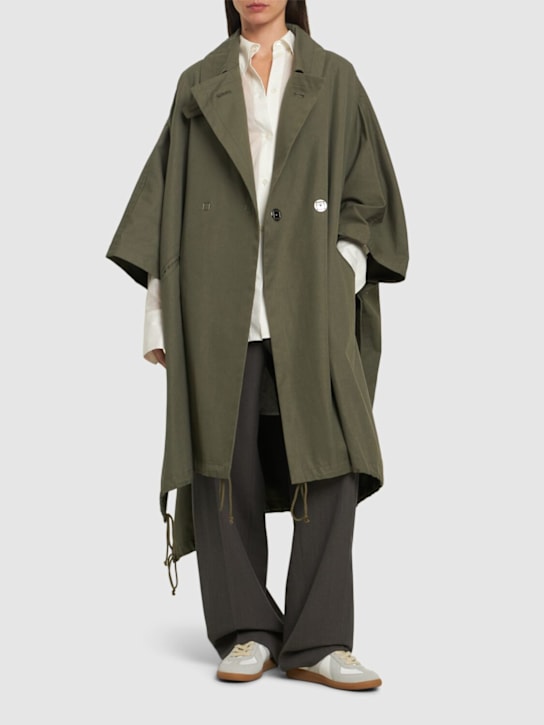 Yohji Yamamoto: Cotton canvas cape trench coat - women_1 | Luisa Via Roma